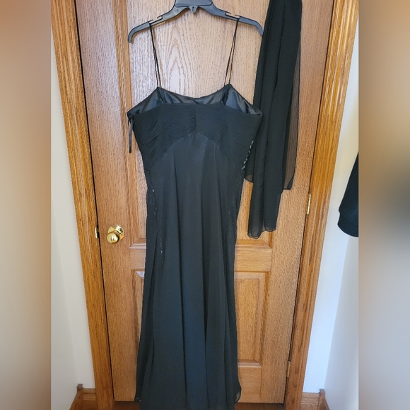 Formal Gown - Picture 3 of 4